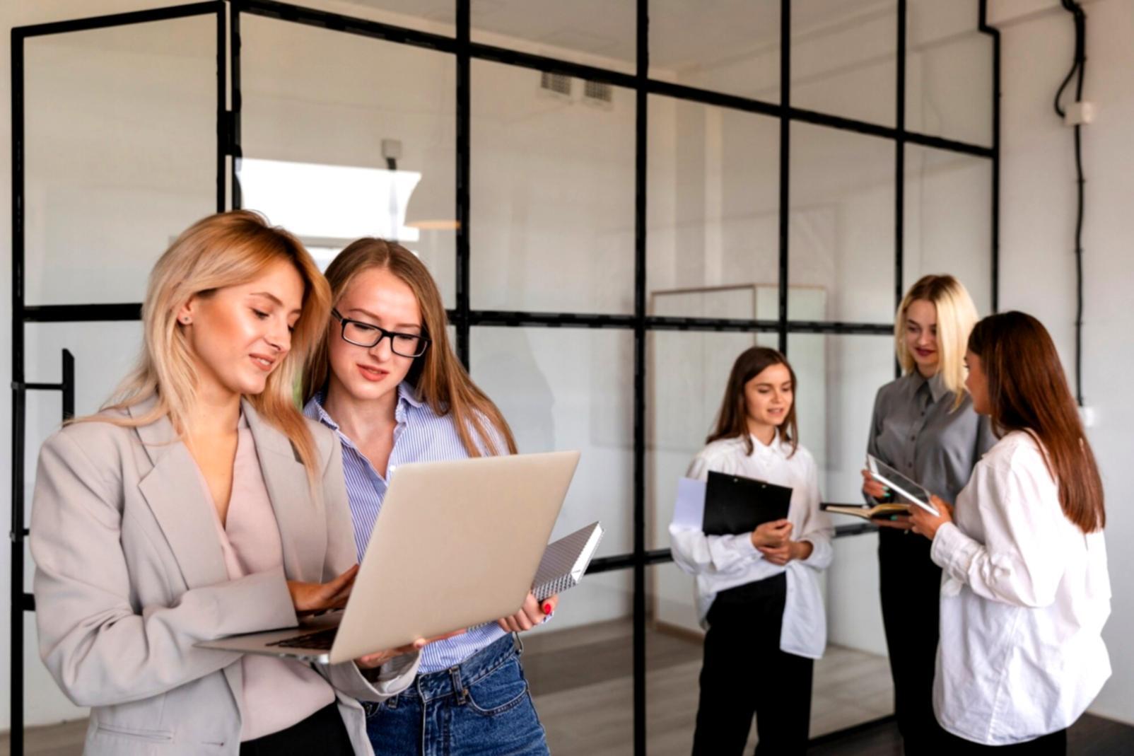 Financial consultation workspace